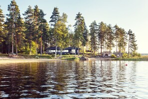 Exterior - World`s End - 2 Luxury Beachfront Villas (425m2) (Mikkeli)