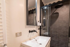 Apartment | 1 bedroom - Via Carlo De Cesare 15 (Naples)