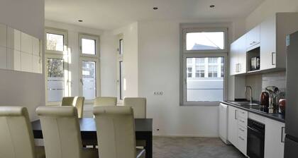 Luxuriöse großzügige Wohnung ca 130 qm