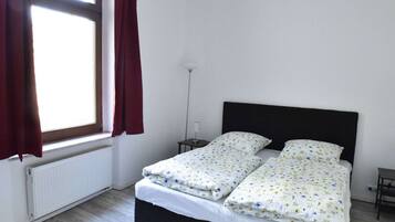 3 Schlafzimmer, Bügeleisen/Bügelbrett, WLAN, Bettwäsche