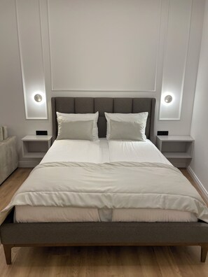 Caja de seguridad en la habitación y decoración personalizada 