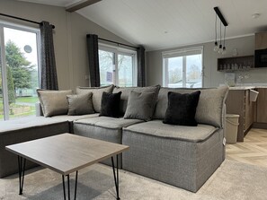 Cottage | Living area - Bluebell (Leominster)