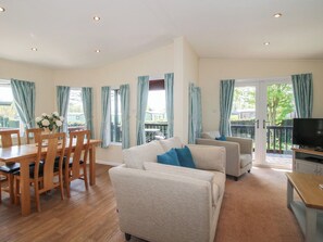 Cottage | Living area
