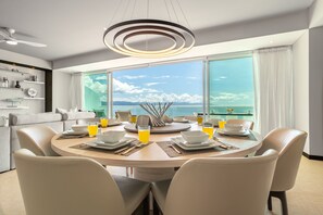 Dining - Stunning Beach Front Condo in Peninsula Tower 1! 3BD Condo for rent in North Hot (Puerto Vallarta)