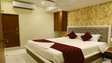 1 bedroom, soundproofing, free WiFi, bed sheets