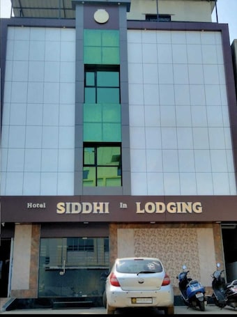 Exterior. Hotel Sai Siddhi Inn - Navi Mumbai