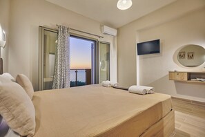 1 bedroom, free WiFi, bed sheets - Apartment 'Pelagaki Sunrise 1 Bedroom' with Shared Terrace, Wi-Fi and Air Conditioning (Zante)