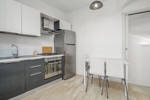 冰箱、烤箱、炉灶、茶具/咖啡用具