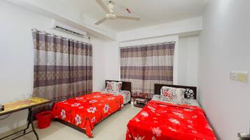 Family Quadruple Room | Desk, WiFi (free)