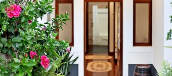 Holiday Home "Casal Do Farrobo" with Sea View, Private Terrace & Wi-Fi