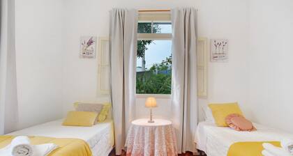 Holiday Home "Casal Do Farrobo" with Sea View, Private Terrace & Wi-Fi