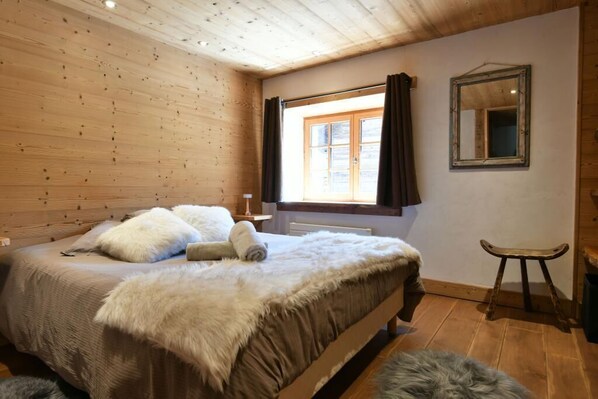 2 chambres, lit parapluie, Wi-Fi gratuit, draps fournis