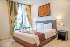 Deluxe Apartment, City View | Desk, laptop workspace, free WiFi, bed sheets - MarvelInn Siem Reap (Siem Reap)