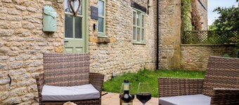 Stow on the Wold Scandi Chic Authentic Cottage