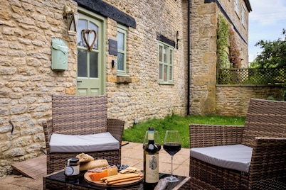 Stow on the Wold Scandi Chic Authentic Cottage