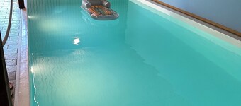 Home of Oasis - Indoor pool & sauna & nature