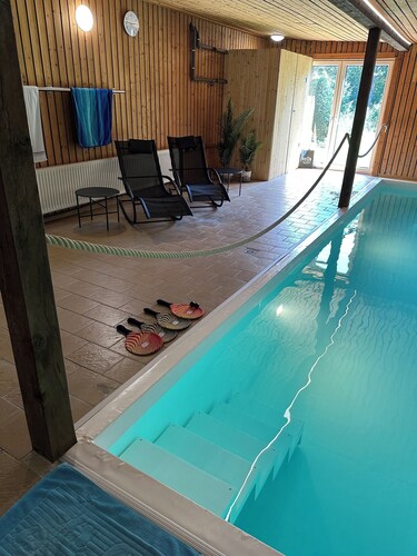 Home of Oasis - Indoor pool & sauna & nature