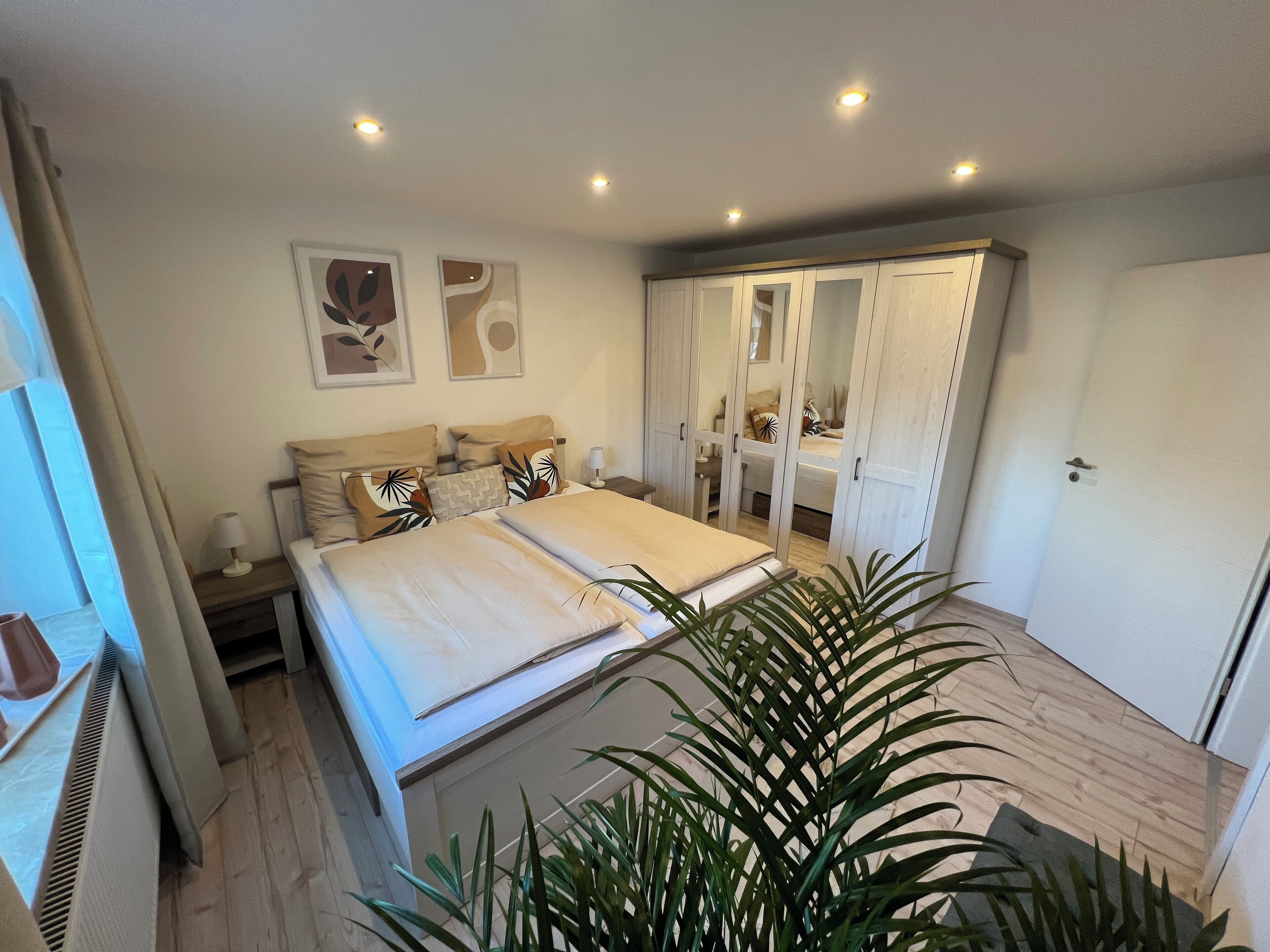 2 Schlafzimmer, Reisekinderbett, kostenloses WLAN, Bettwäsche