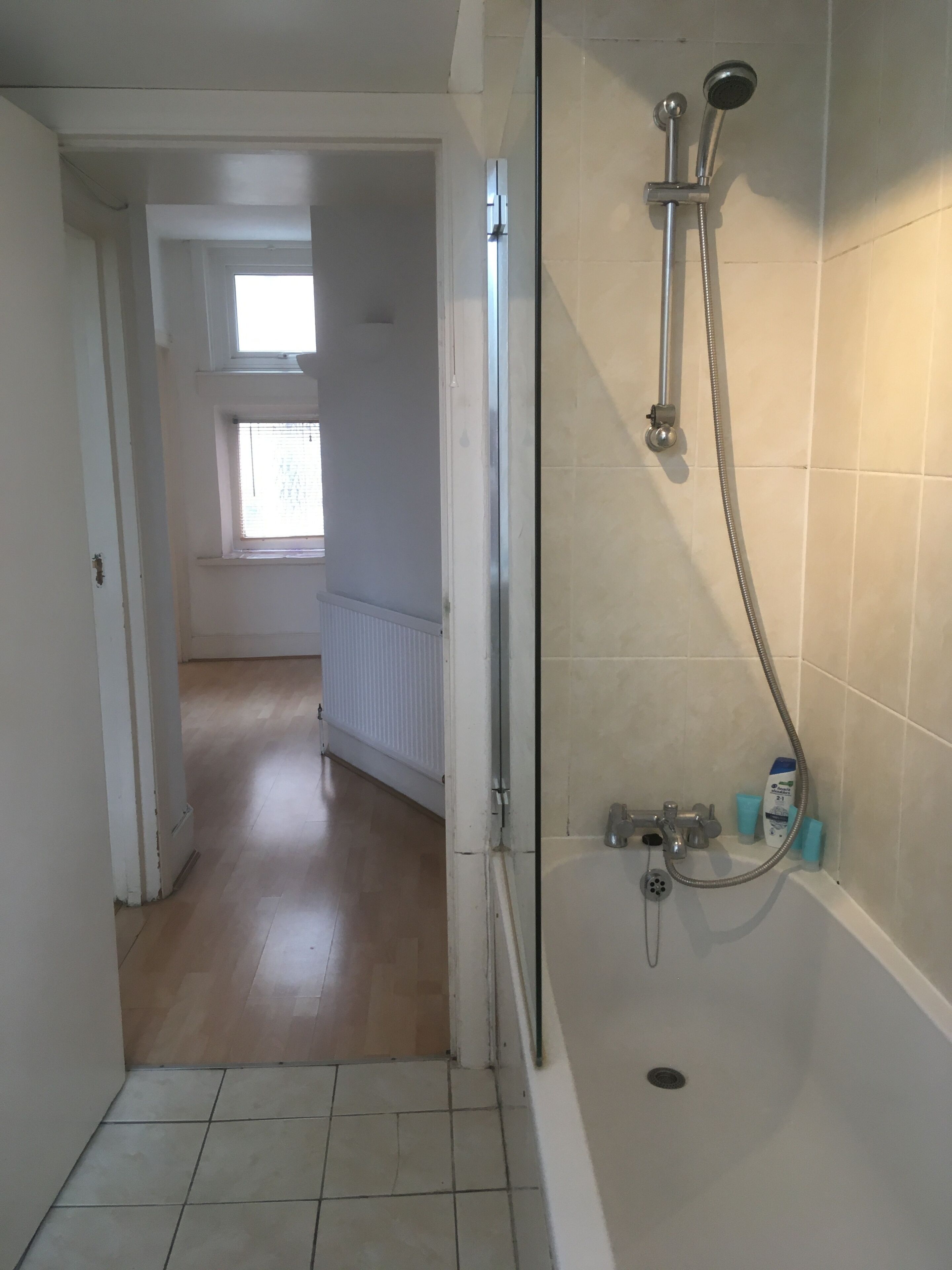 Basic-Apartment | Badezimmer