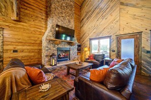 Smart-TV, Kamin, Arbeitsbereiche