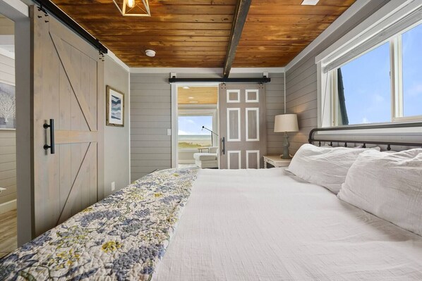 5 bedrooms, travel cot, free WiFi, bed sheets
