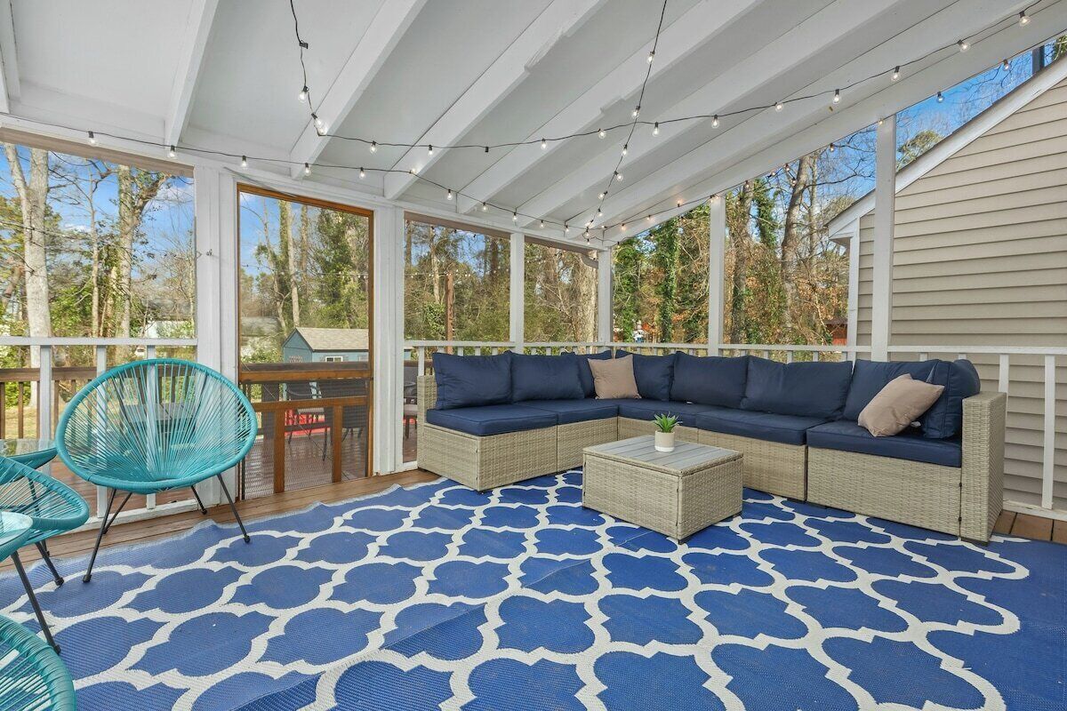 Smart TV, fireplace, offices