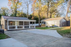 Exterior - Studio•2Bed•Washer & Dryer•Grill•Near Fort Moore (Columbus)