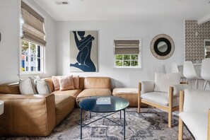 Televisión, oficina