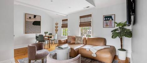 Televisión, oficina