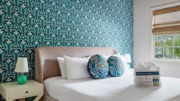 2 bedrooms, iron/ironing board, travel cot, WiFi