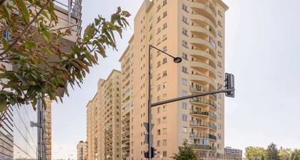 Bright Apartment | Close to Metro, Place to Work