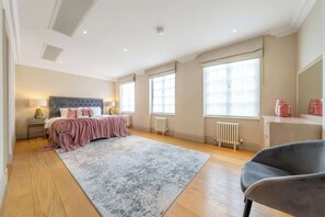 2 chambres, fer et planche à repasser, Wi-Fi, literie fournie