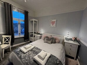 1 bedroom, iron/ironing board, WiFi, bed sheets