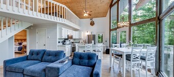 Attitude Adjustment- Treetop Chalet in Sky Lake– Rustic Charm with Hot Tub &