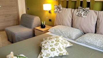 1 Schlafzimmer, Bügeleisen/Bügelbrett, kostenloses WLAN, Bettwäsche