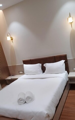 Premium Room | In-room safe, free WiFi - Buddha Stays (Varanasi)