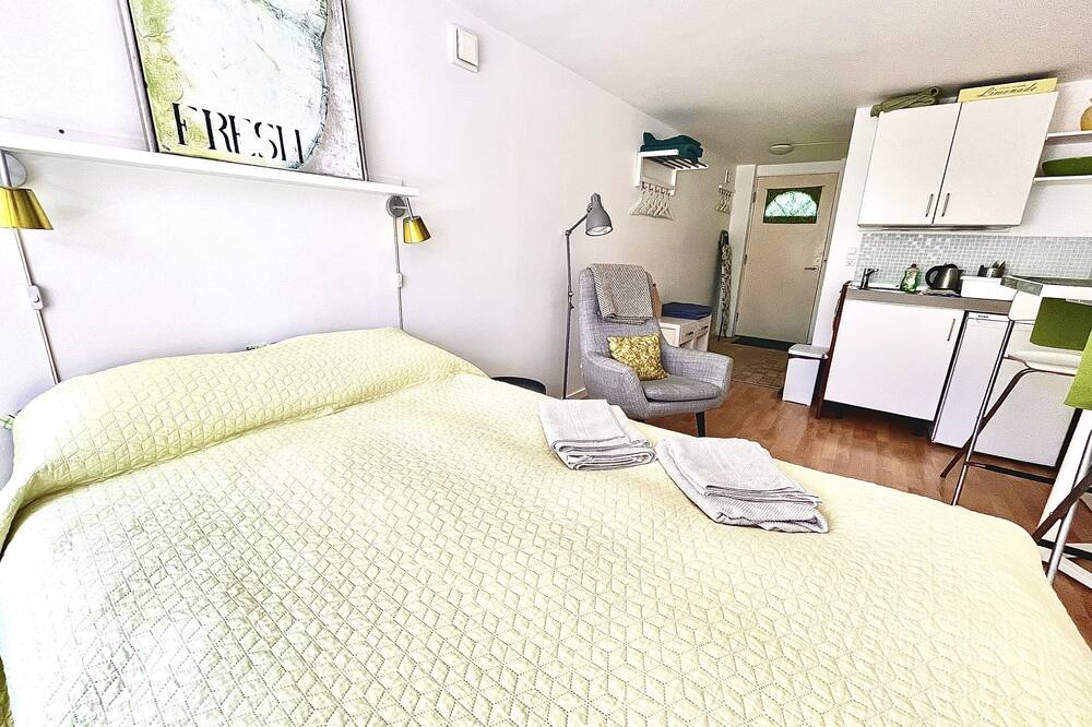 Cosy apartment with own terrace.