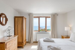 2 soverom, strykejern/-brett, internettilgang og sengetøy