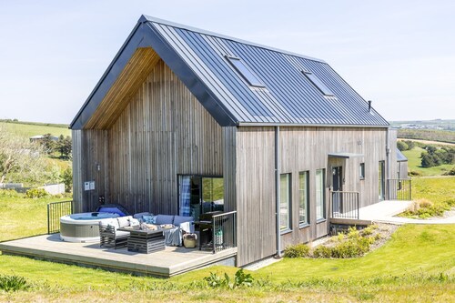 9 The Vista, Willingcott Nr Woolacombe - Hot tub/ Pet friendly/ On-site pool/ EV Charger/ Ecohome