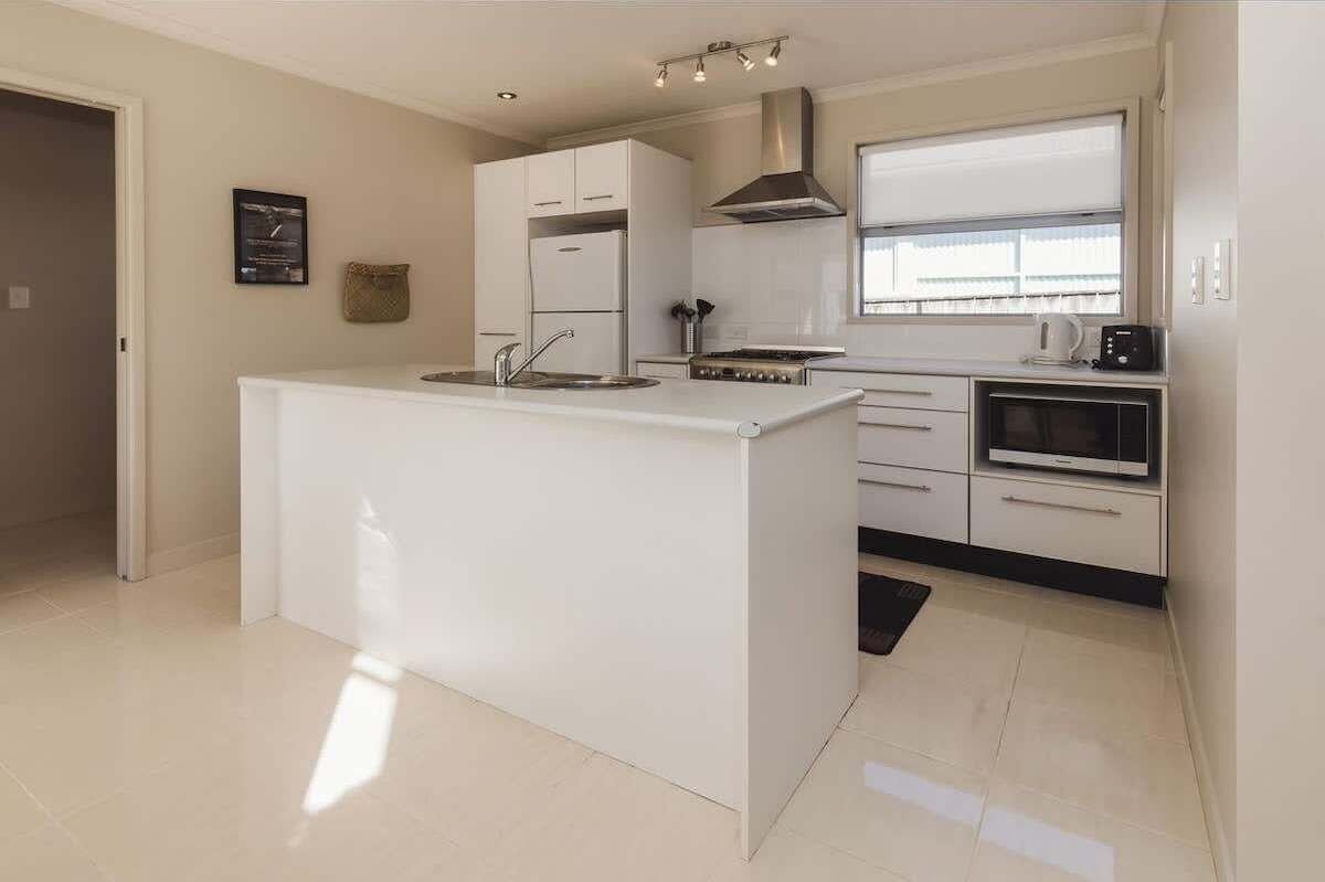 Refrigerador, microondas, horno, lavavajillas