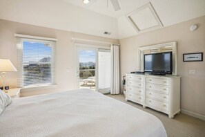 4 bedrooms, free WiFi - Make Way For Ducklings - Wild Duck Dunes, Ocean Views, 160 Yds to Beach, Saltwater Pool, Flex Stays (Duck)