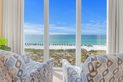 Gulf Front Resort w/Pools. 2 chairs/umbrella included for your stay!