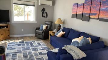 Téléviseur connecté, jeux vidéo, lecteur de DVD, livres