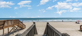 A Wave From It All: Oceanfront + Private Pool