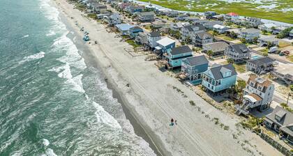 Dancing Waves: Oceanfront Retreat w/ Pool