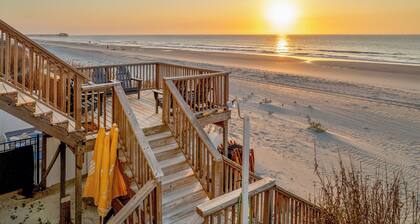 Dancing Waves: Oceanfront Retreat w/ Pool