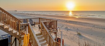 Dancing Waves: Oceanfront Retreat w/ Pool