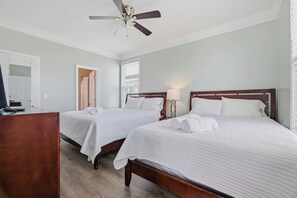 5 chambres, fer et planche à repasser, Wi-Fi gratuit, draps fournis