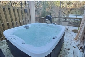 Terrace/patio - On the New River-Pets welcome-Hot tub-Fire pit (Blowing Rock)