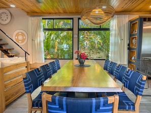 Dining - 7 bed, 7 bath BEACHFRONT- last minute DECEMBER DISCOUNTS ideal for large groups. (Savegre)